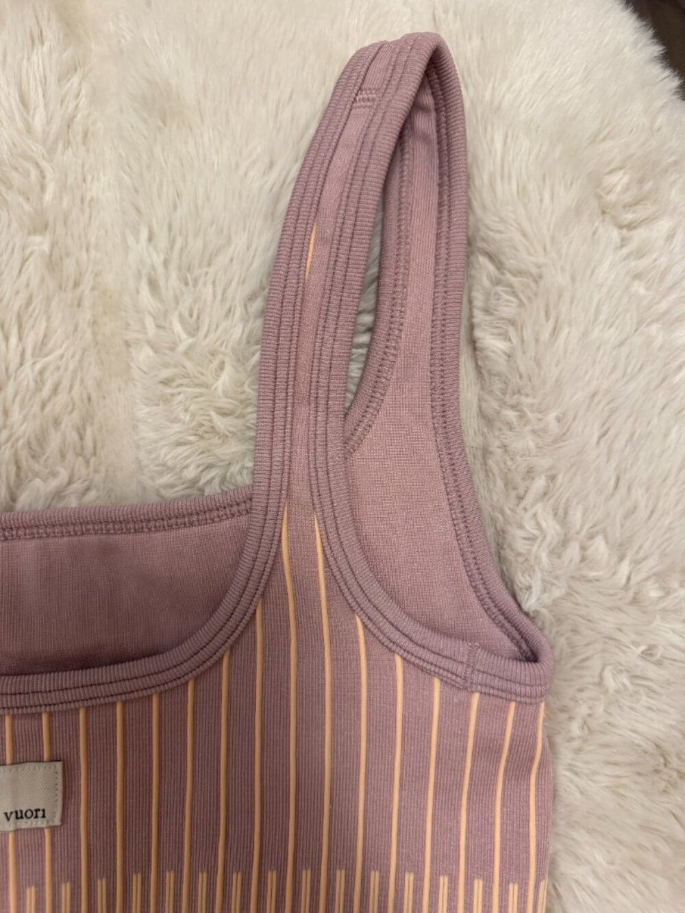 Vuori Bi-Color Seamless Longline Bra - Picture 7 of 10